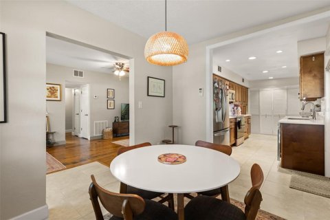 Casa en venta en Orlando, Florida, 3 dormitorios, 136.94 m2 № 2405490 - foto 16