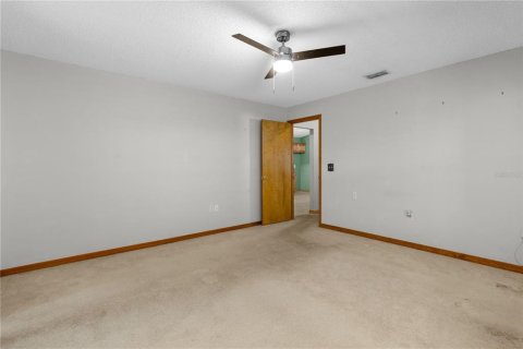 House in DeLand, Florida 3 bedrooms, 140.75 sq.m. № 1831929 - photo 11
