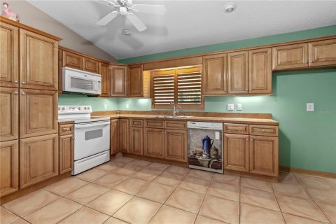 House in DeLand, Florida 3 bedrooms, 140.75 sq.m. № 1831929 - photo 9
