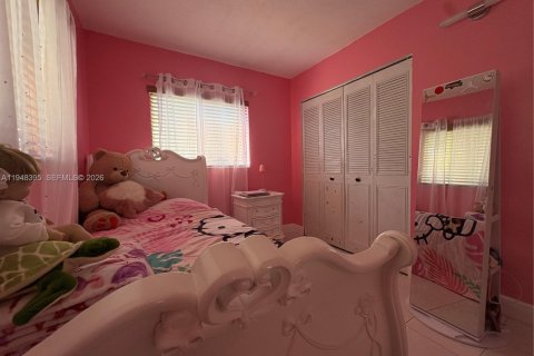 Condo in Miami, Florida, 3 bedrooms  № 2005477 - photo 9