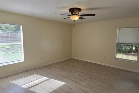 Casa en alquiler en Eustis, Florida, 3 dormitorios, 139.73 m2 № 1883019 - foto 10