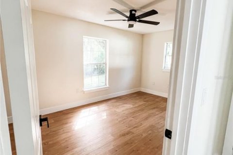 Villa ou maison à vendre à Mount Dora, Floride: 3 chambres, 113.81 m2 № 2396906 - photo 21