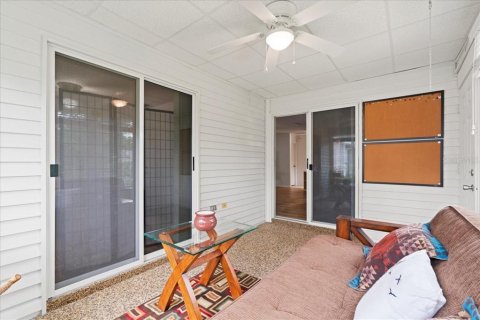 House in Ocala, Florida 2 bedrooms, 121.33 sq.m. № 1914244 - photo 12