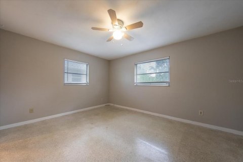 House in Belleair Bluffs, Florida 3 bedrooms, 157.93 sq.m. № 2393500 - photo 14