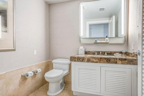 Condo in Fort Lauderdale, Florida, 1 bedroom  № 963690 - photo 1