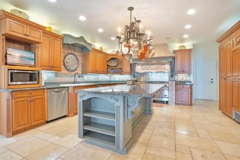 House in Auburndale, Florida 5 bedrooms, 669.64 sq.m. № 2097416 - photo 17