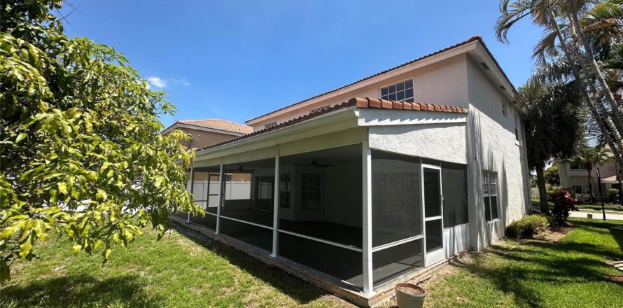 Casa en Plantation, Florida 4 dormitorios, 275.92 m2 № 1221643