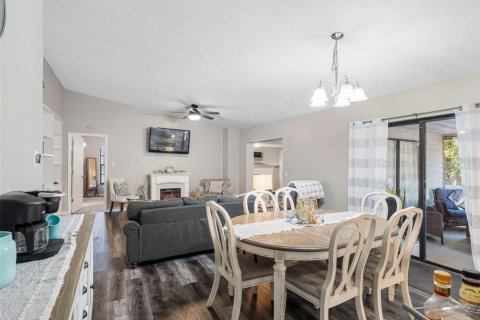 Villa ou maison à vendre à Oldsmar, Floride: 3 chambres, 162.02 m2 № 1636626 - photo 10