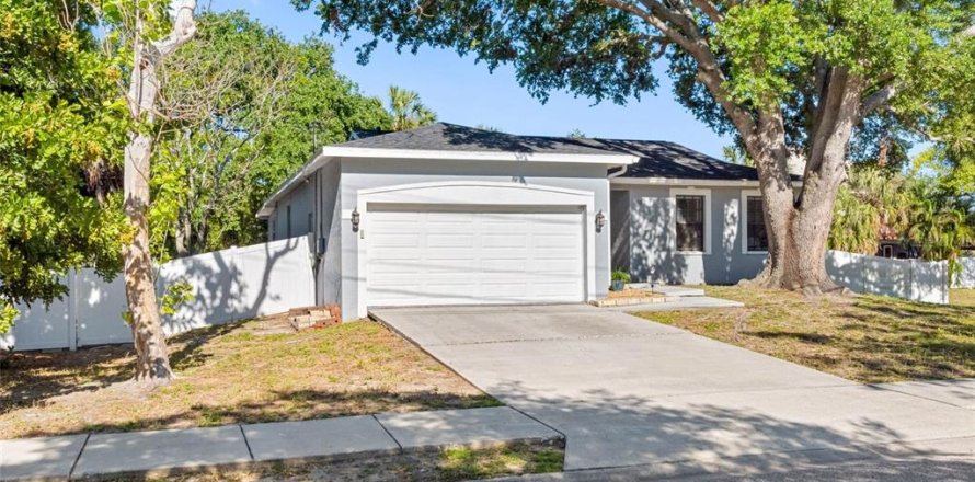 Villa ou maison à Oldsmar, Floride 3 chambres, 162.02 m2 № 1636626