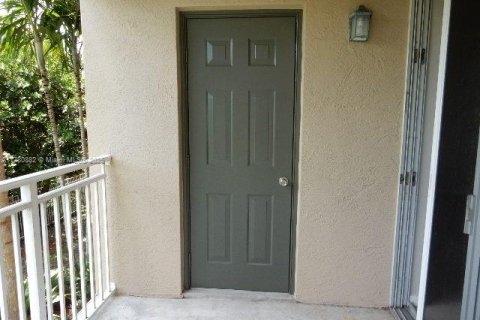 Condo in West Palm Beach, Florida, 1 bedroom  № 1787053 - photo 15