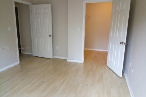 Condo in West Palm Beach, Florida, 1 bedroom  № 1787053 - photo 17