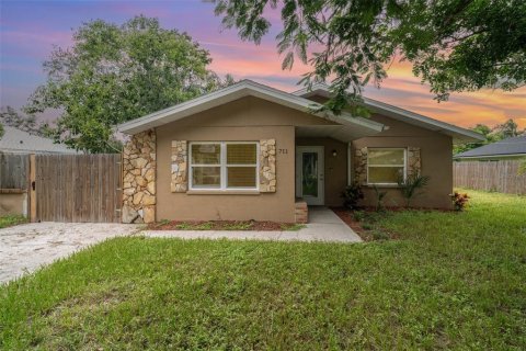 House in Bradenton, Florida 3 bedrooms, 138.52 sq.m. № 1903469 - photo 1