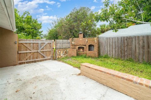 House in Bradenton, Florida 3 bedrooms, 138.52 sq.m. № 1903469 - photo 22
