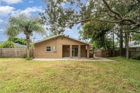 House in Bradenton, Florida 3 bedrooms, 138.52 sq.m. № 1903469 - photo 25