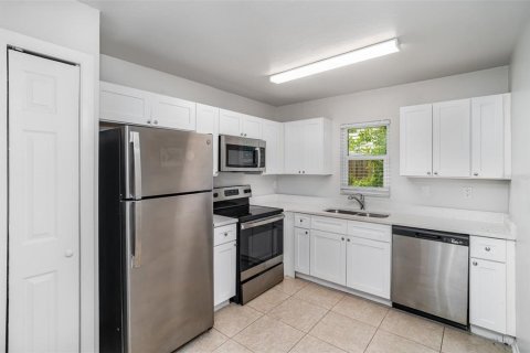 House in Bradenton, Florida 3 bedrooms, 138.52 sq.m. № 1903469 - photo 9