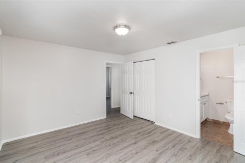 House in Bradenton, Florida 3 bedrooms, 138.52 sq.m. № 1903469 - photo 11