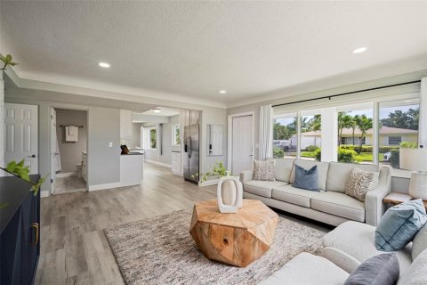 Casa en venta en Saint Petersburg, Florida, 3 dormitorios, 130.06 m2 № 1886284 - foto 6