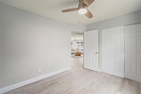 Casa en venta en Saint Petersburg, Florida, 3 dormitorios, 130.06 m2 № 1886284 - foto 15