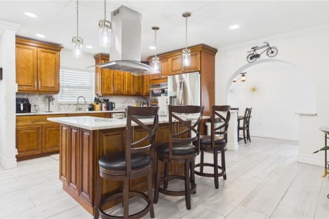 House in Tampa, Florida 3 bedrooms, 137.5 sq.m. № 2195247 - photo 20