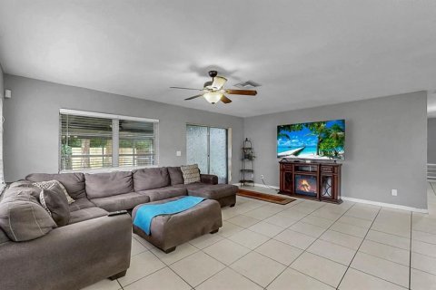 Villa ou maison à vendre à New Port Richey, Floride: 3 chambres, 134.15 m2 № 1911481 - photo 12