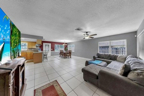 Villa ou maison à vendre à New Port Richey, Floride: 3 chambres, 134.15 m2 № 1911481 - photo 14