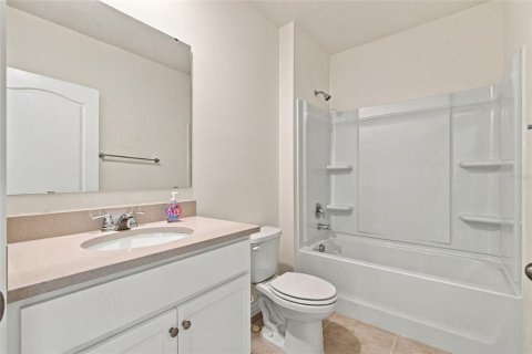 Villa ou maison à vendre à Haines City, Floride: 4 chambres, 170.01 m2 № 2421662 - photo 18