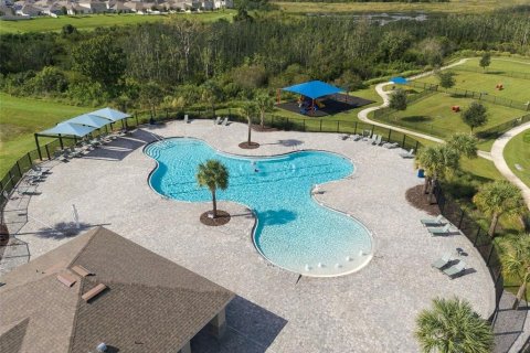 Villa ou maison à vendre à Haines City, Floride: 4 chambres, 170.01 m2 № 2421662 - photo 29