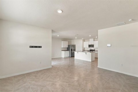 Villa ou maison à vendre à Haines City, Floride: 4 chambres, 170.01 m2 № 2421662 - photo 6