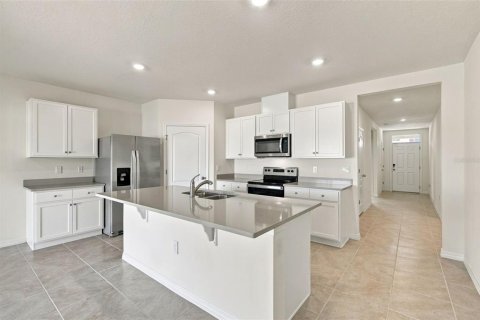 Villa ou maison à vendre à Haines City, Floride: 4 chambres, 170.01 m2 № 2421662 - photo 8