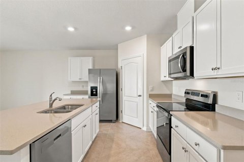 Villa ou maison à vendre à Haines City, Floride: 4 chambres, 170.01 m2 № 2421662 - photo 9