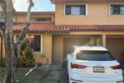 Touwnhouse à Miami, Floride 3 chambres, 140.47 m2 № 2025264