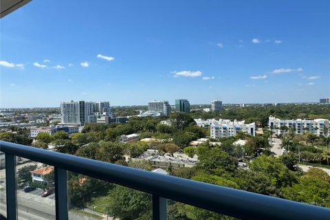 Condo in Miami, Florida, 1 bedroom  № 1871865 - photo 16