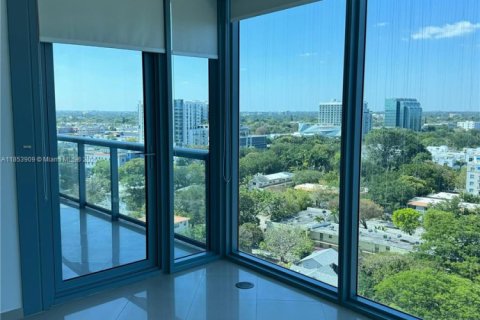 Condo in Miami, Florida, 1 bedroom  № 1871865 - photo 11