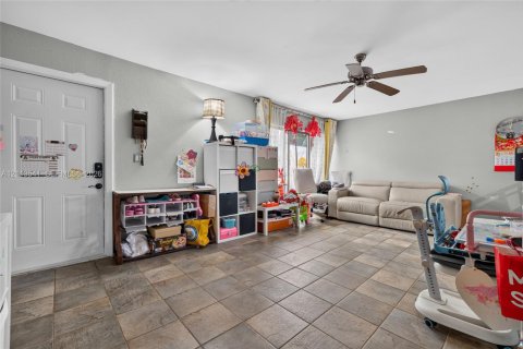 Adosado en venta en Palmetto Bay, Florida, 2 dormitorios, 93 m2 № 2434062 - foto 5