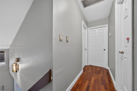 Adosado en venta en Palmetto Bay, Florida, 2 dormitorios, 93 m2 № 2434062 - foto 14