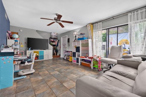 Adosado en venta en Palmetto Bay, Florida, 2 dormitorios, 93 m2 № 2434062 - foto 4