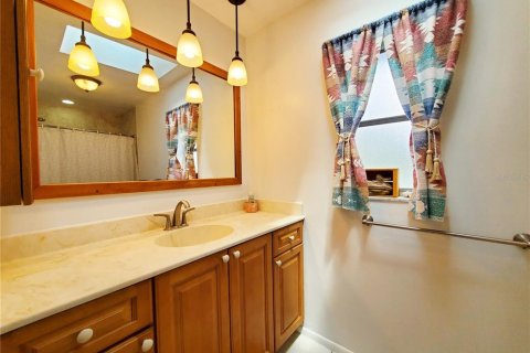 House in Punta Gorda, Florida 3 bedrooms, 167.22 sq.m. № 1785923 - photo 18
