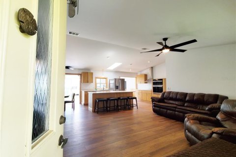 House in Punta Gorda, Florida 3 bedrooms, 167.22 sq.m. № 1785923 - photo 4