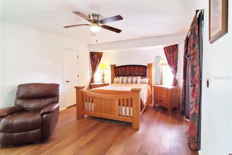 House in Punta Gorda, Florida 3 bedrooms, 167.22 sq.m. № 1785923 - photo 12