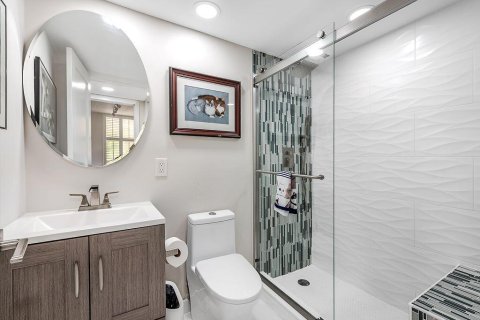 Condo in Deerfield Beach, Florida, 2 bedrooms № 2402430 - photo 9