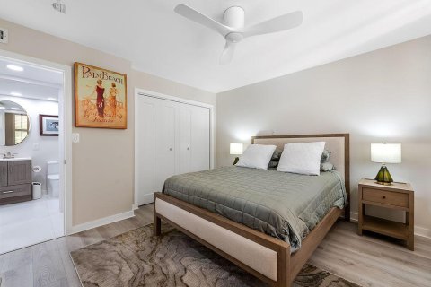 Condo in Deerfield Beach, Florida, 2 bedrooms № 2402430 - photo 7