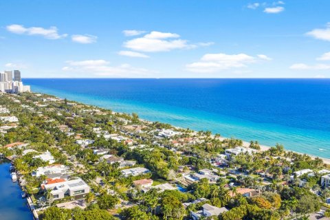 Снять в аренду виллу или дом в Голден-Бич, Флорида 3 спальни, 242.29м2, № 2005472 - фото 20