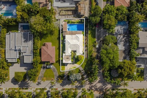 Снять в аренду виллу или дом в Голден-Бич, Флорида 3 спальни, 242.29м2, № 2005472 - фото 29