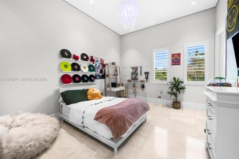 Снять в аренду виллу или дом в Пайнкрест, Флорида 6 спален, 674.01м2, № 2079575 - фото 23