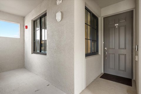 Condominio en alquiler en Lakewood Ranch, Florida, 2 dormitorios, 106.09 m2 № 1785930 - foto 2
