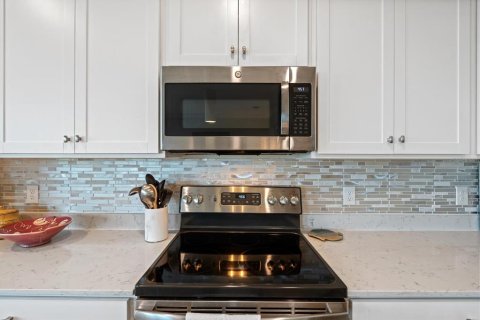 Condominio en alquiler en Lakewood Ranch, Florida, 2 dormitorios, 106.09 m2 № 1785930 - foto 13