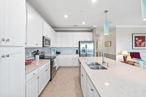 Condominio en alquiler en Lakewood Ranch, Florida, 2 dormitorios, 106.09 m2 № 1785930 - foto 11