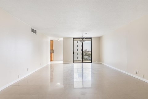 Copropriété à louer à Pompano Beach, Floride: 2 chambres, 130.06 m2 № 2431590 - photo 7