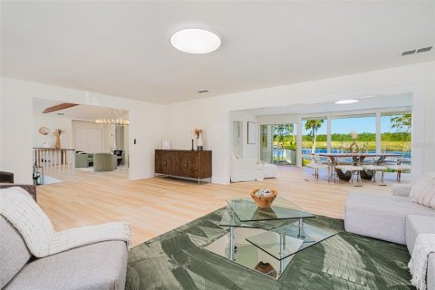 Casa en venta en Ormond Beach, Florida, 4 dormitorios, 357.58 m2 № 1857787 - foto 12