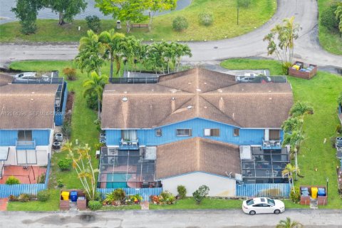 Touwnhouse à vendre à Lake Worth, Floride: 2 chambres, 152.92 m2 № 2076551 - photo 30